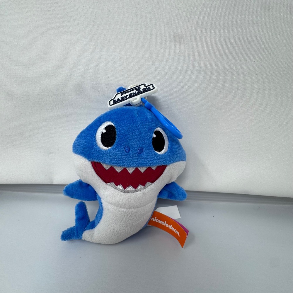 Pinkfong Baby Shark Daddy Shark Plush Coin Purse Backpack‎ Clip Blue 5 inch